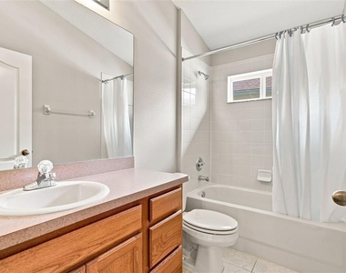 4017 Langdrum Drive - Photo Thumbnail 34