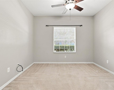 4017 Langdrum Drive - Photo Thumbnail 11