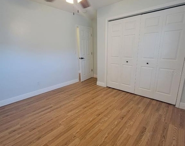 7109 S Shamrock Road - Photo Thumbnail 14