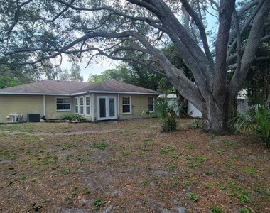 7109 S Shamrock Road - Photo Thumbnail 23