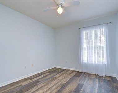 6010 Skylarkcrest Drive - Photo Thumbnail 15