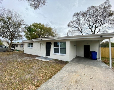 1212 Windermere Way - Photo Thumbnail 15