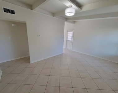 1212 Windermere Way - Photo Thumbnail 2