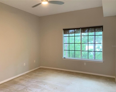 5208 Hampton Beach Place - Photo Thumbnail 9