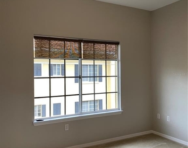 5208 Hampton Beach Place - Photo Thumbnail 14
