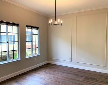 5208 Hampton Beach Place - Photo Thumbnail 8