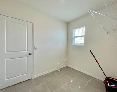 5520 Hollingworth Trail - Photo Thumbnail 40