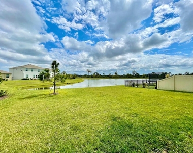 5520 Hollingworth Trail - Photo Thumbnail 44