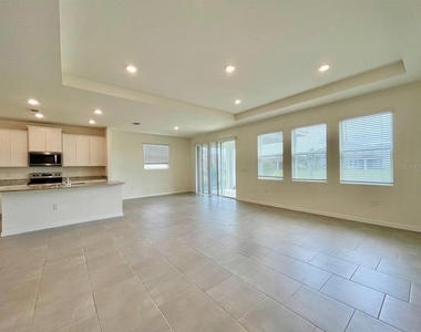 5520 Hollingworth Trail - Photo Thumbnail 5