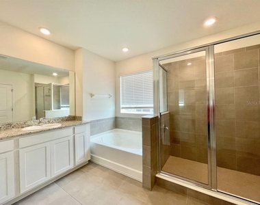 5520 Hollingworth Trail - Photo Thumbnail 30