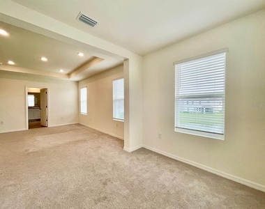 5520 Hollingworth Trail - Photo Thumbnail 25