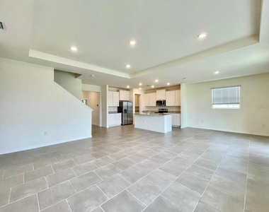 5520 Hollingworth Trail - Photo Thumbnail 6