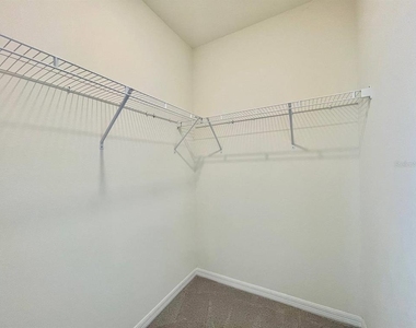5520 Hollingworth Trail - Photo Thumbnail 39