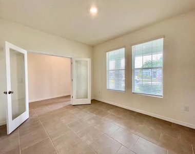 5520 Hollingworth Trail - Photo Thumbnail 4