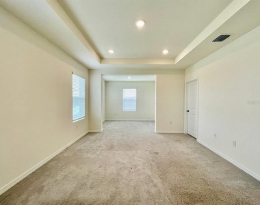 5520 Hollingworth Trail - Photo Thumbnail 26