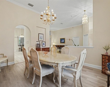 702 Brooker Ridge Court - Photo Thumbnail 4