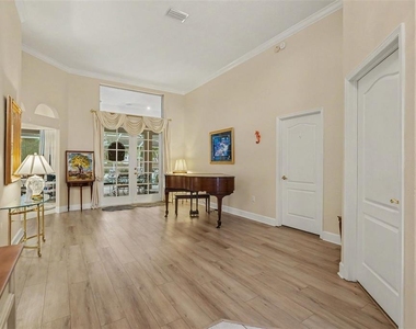 702 Brooker Ridge Court - Photo Thumbnail 5