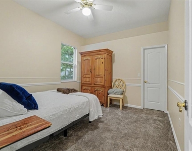 702 Brooker Ridge Court - Photo Thumbnail 19