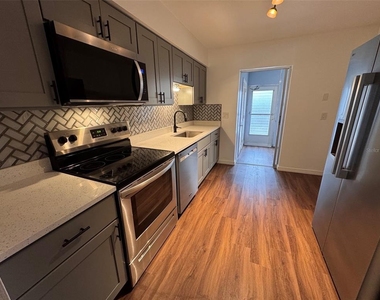 5155 9th Avenue N - Photo Thumbnail 1