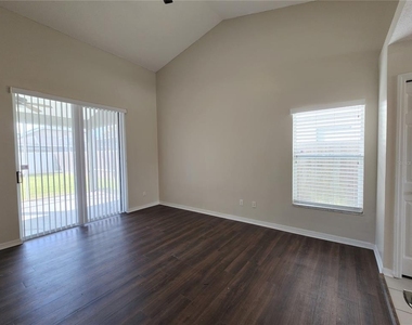 13404 Ironton Drive - Photo Thumbnail 6
