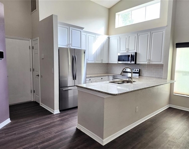13404 Ironton Drive - Photo Thumbnail 4