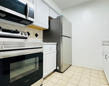 4032 Tumble Wood Trail - Photo Thumbnail 8