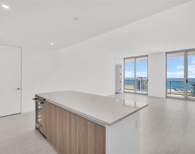 400 Central Avenue - Photo Thumbnail 2