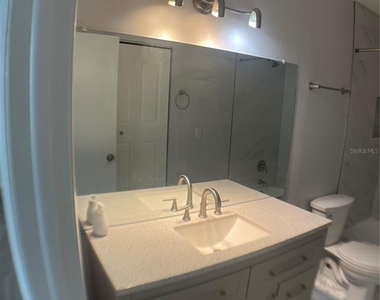 152 Douglas Road W - Photo Thumbnail 3