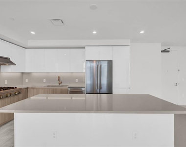 400 Central Avenue - Photo Thumbnail 3