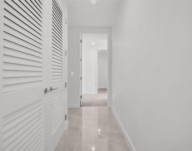 400 Central Avenue - Photo Thumbnail 43