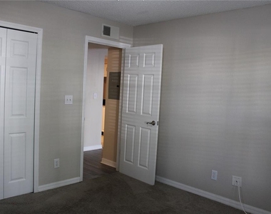 3300 Haviland Court - Photo Thumbnail 2