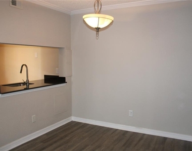3300 Haviland Court - Photo Thumbnail 4