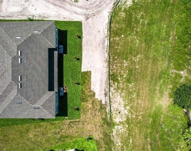11075 65th Terrace E - Photo Thumbnail 38