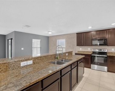 1115 Wynnmere Walk Avenue - Photo Thumbnail 11