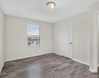 1115 Wynnmere Walk Avenue - Photo Thumbnail 49