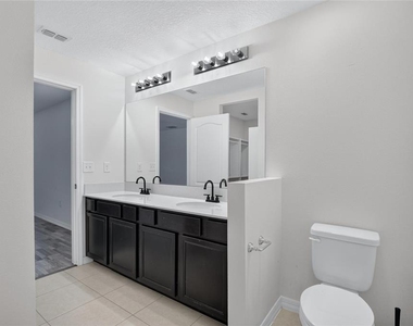 1115 Wynnmere Walk Avenue - Photo Thumbnail 35
