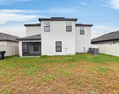 1115 Wynnmere Walk Avenue - Photo Thumbnail 42