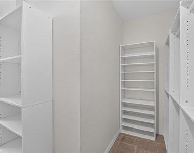 1115 Wynnmere Walk Avenue - Photo Thumbnail 37