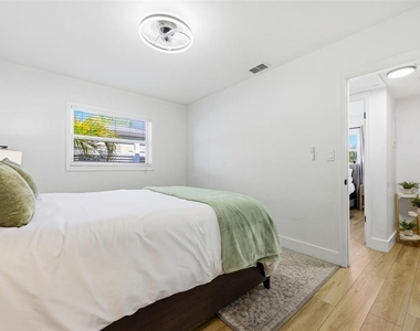 4310 W Carmen Street - Photo Thumbnail 29
