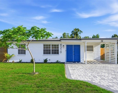 4310 W Carmen Street - Photo Thumbnail 1