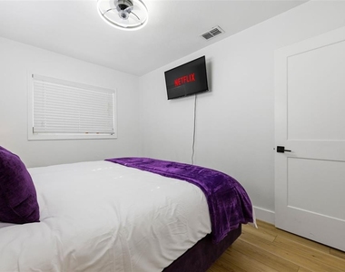 4310 W Carmen Street - Photo Thumbnail 25