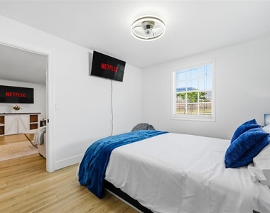 4310 W Carmen Street - Photo Thumbnail 20