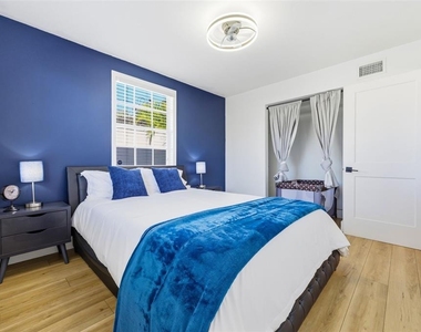 4310 W Carmen Street - Photo Thumbnail 21