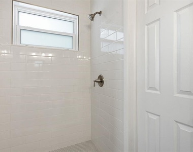 330 Scott Court - Photo Thumbnail 20