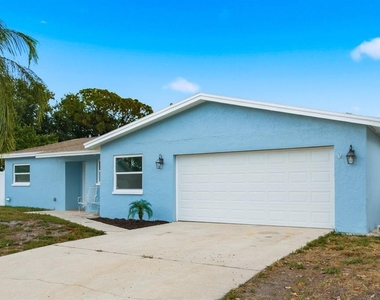 330 Scott Court - Photo Thumbnail 2