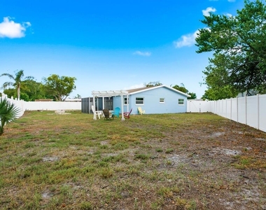 330 Scott Court - Photo Thumbnail 34