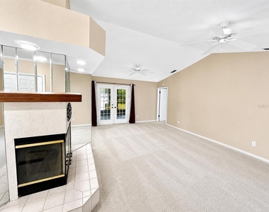 8205 Pagoda Drive - Photo Thumbnail 4