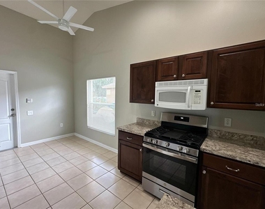 30747 Burleigh Drive - Photo Thumbnail 10