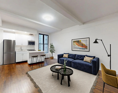 East 46th Street & 4th Avenue  - Photo Thumbnail 2