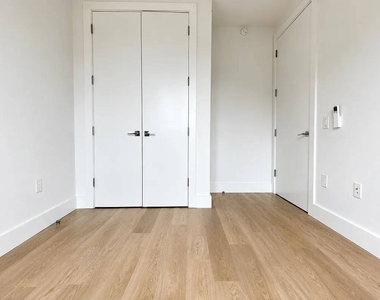 1244 New York Avenue - Photo Thumbnail 5